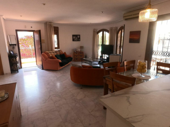 3-bedroom Villa In Algorfa, Spain (167 M²)