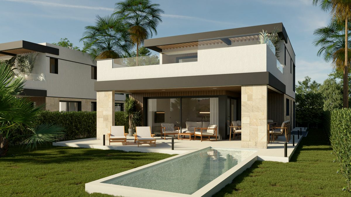 4-bedroom Villa In Estepona, Spain (348 M²)
