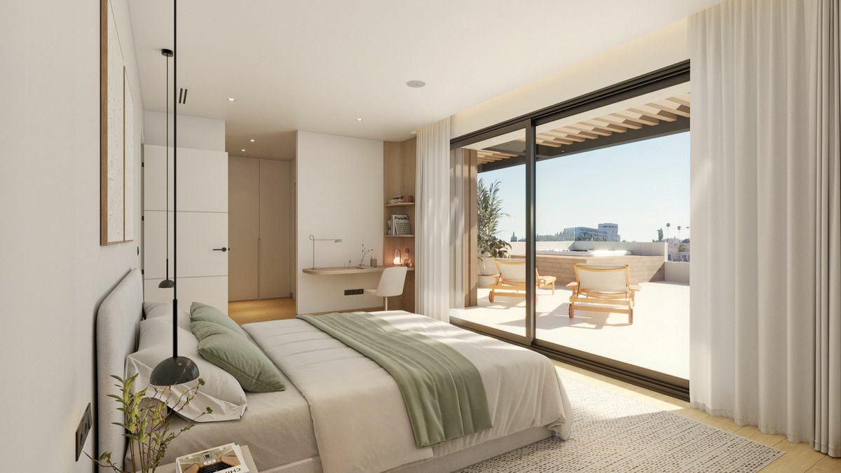 4-bedroom Villa In Estepona, Spain (372 M²)