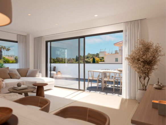 2-bedroom Apartment In Fuengirola, Spain (100 M²)