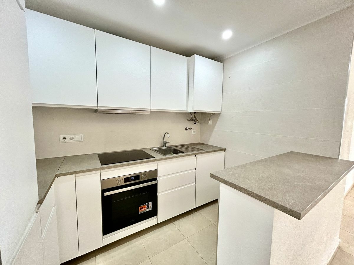 2-bedroom Apartment In Orihuela Costa, Spain (60 M²)
