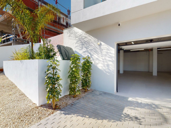 3-bedroom Villa In Polop, Spain (293 M²)