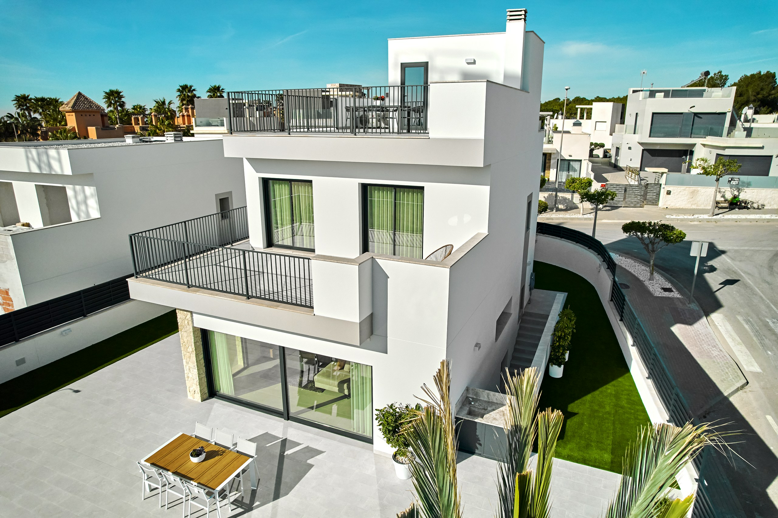 20-a84e3e 3-bedroom Villa In San Miguel De Salinas, Spain (237 M²)