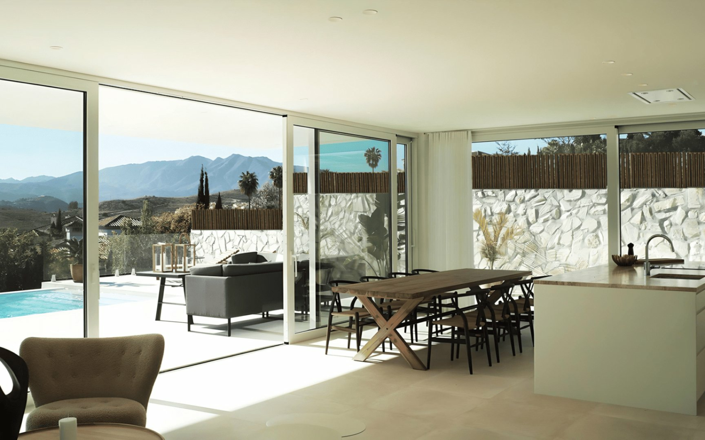 4-bedroom Villa In Las Lagunas De Mijas, Spain (1.023 M²)