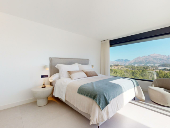3-bedroom Villa In Polop, Spain (293 M²)
