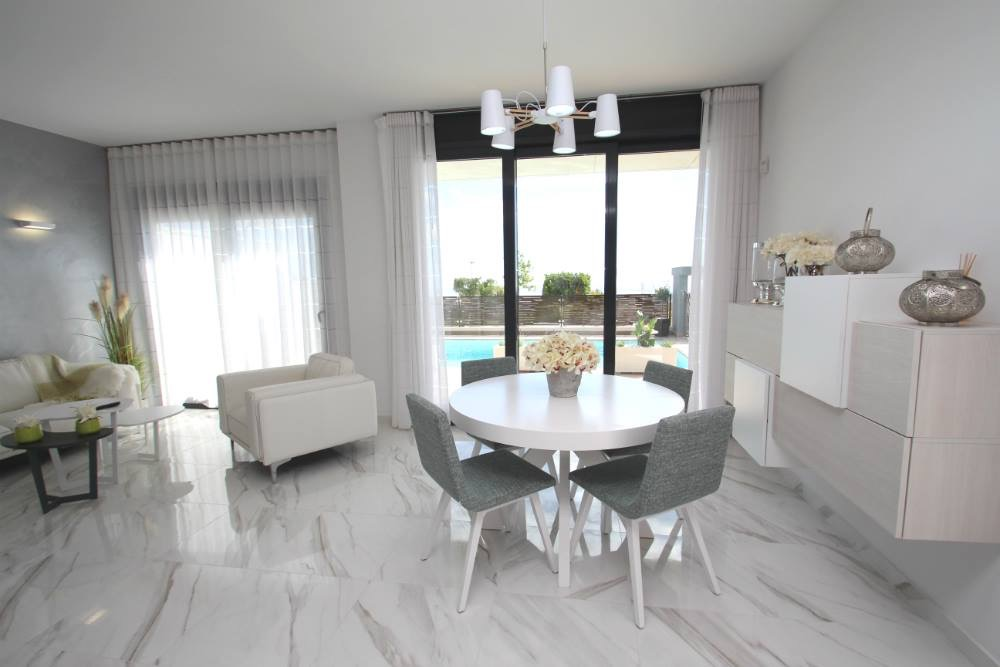 4-bedroom Villa In San Miguel De Salinas, Spain (197 M²)