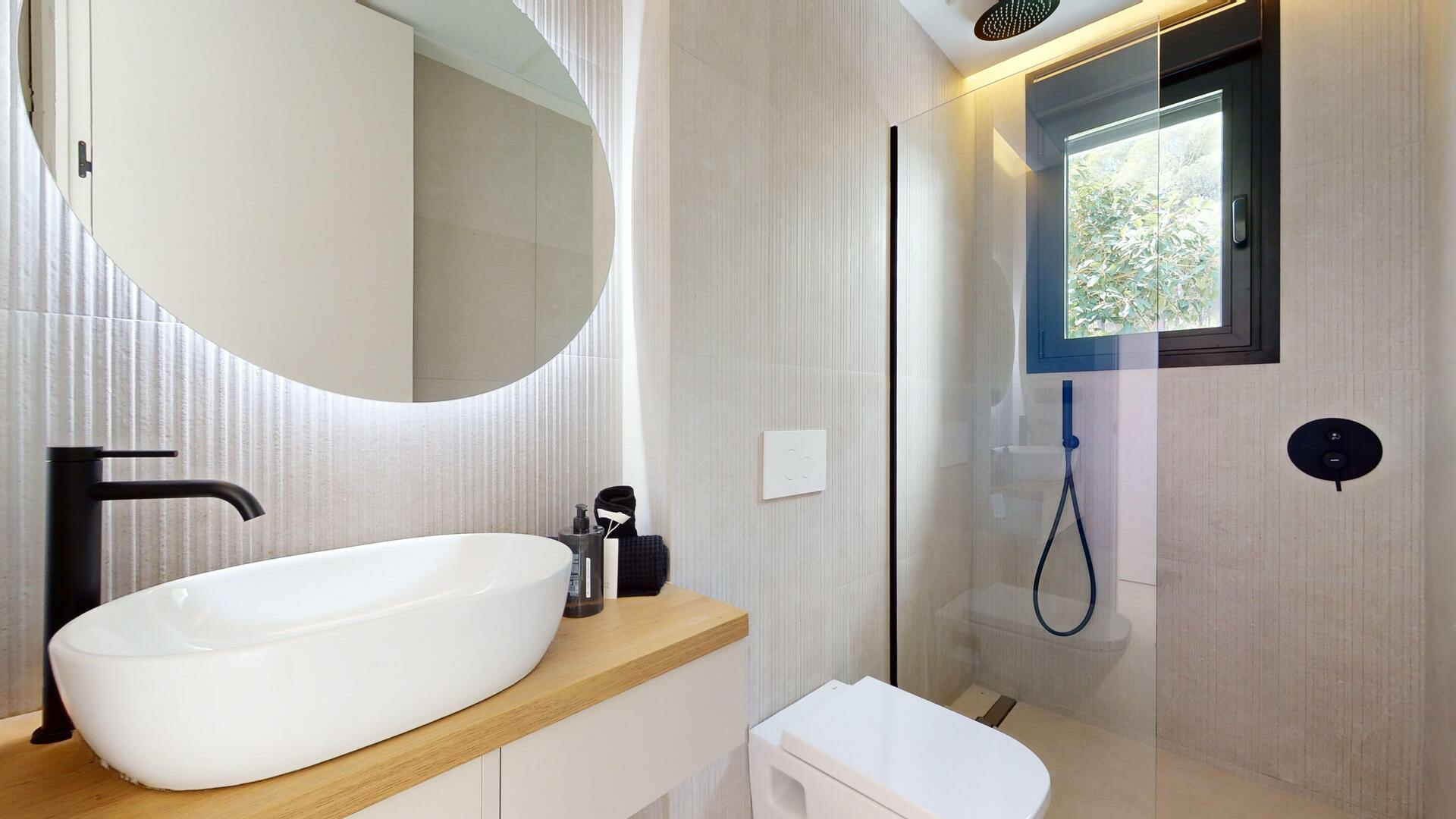 23-a0644e 3-bedroom Villa In Polop, Spain (293 M²)