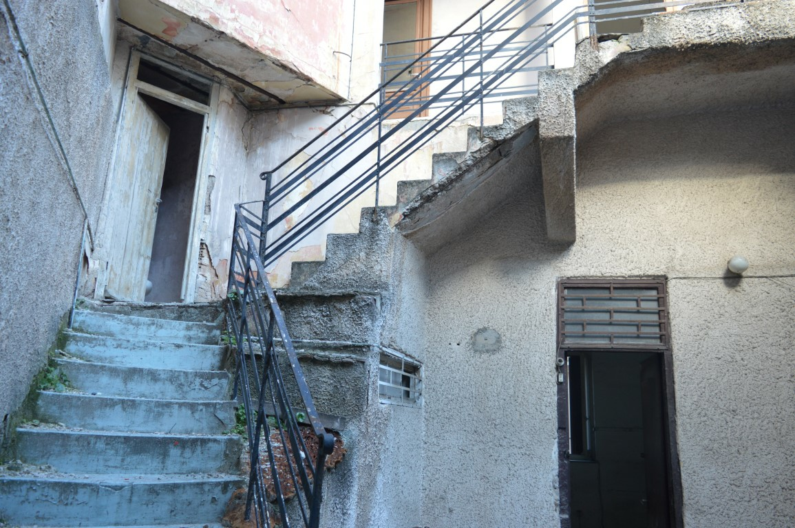 Building In Athens – Center – Center, Greece (622 M²)