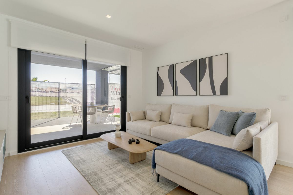 2-bedroom Apartment In Torrevieja, Spain (76 M²)