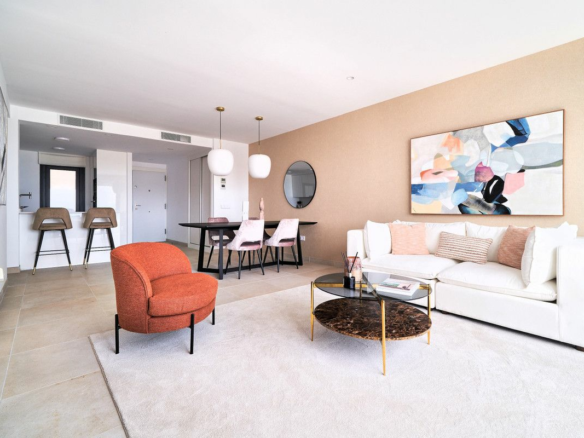 2-bedroom Apartment In Fuengirola, Spain (101 M²)