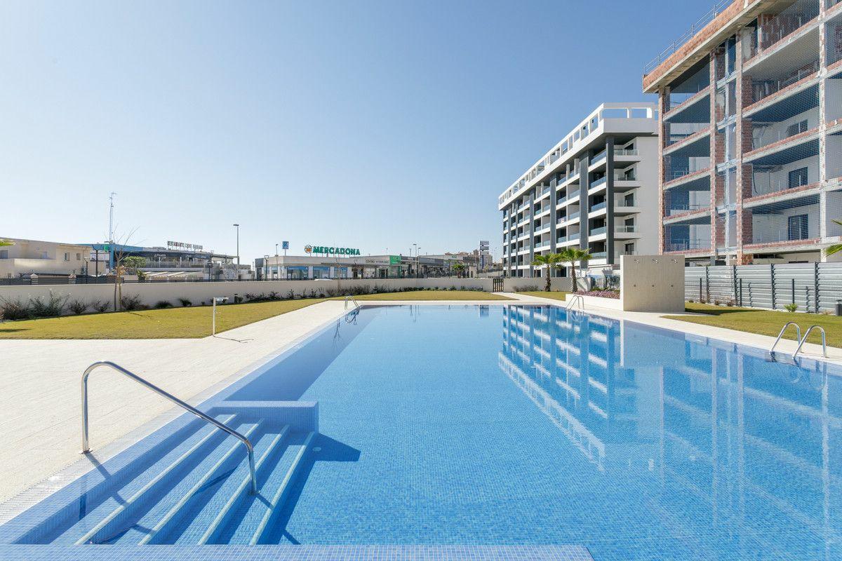 3-bedroom Apartment In Torrevieja, Spain (85 M²)