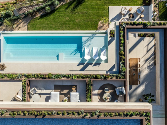6-bedroom Villa In Benahavis, Spain (937 M²)