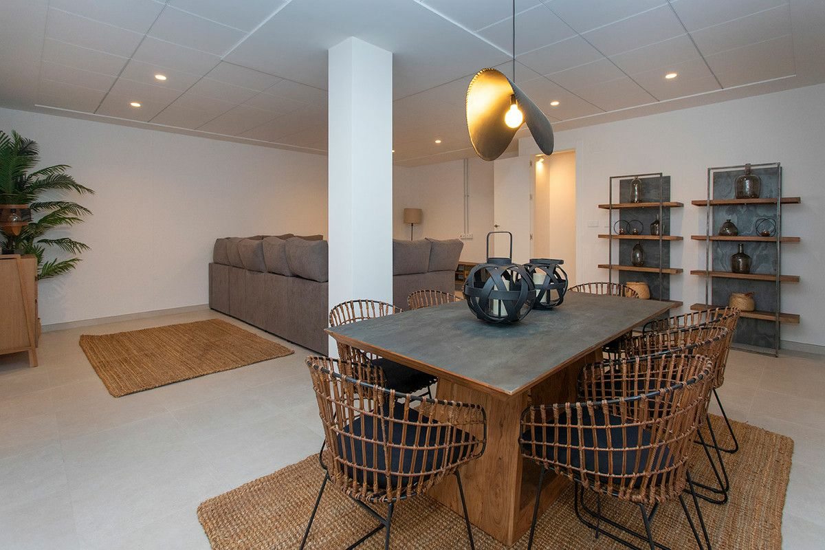 3-bedroom Villa In Hondon De Las Nieves, Spain (229 M²)