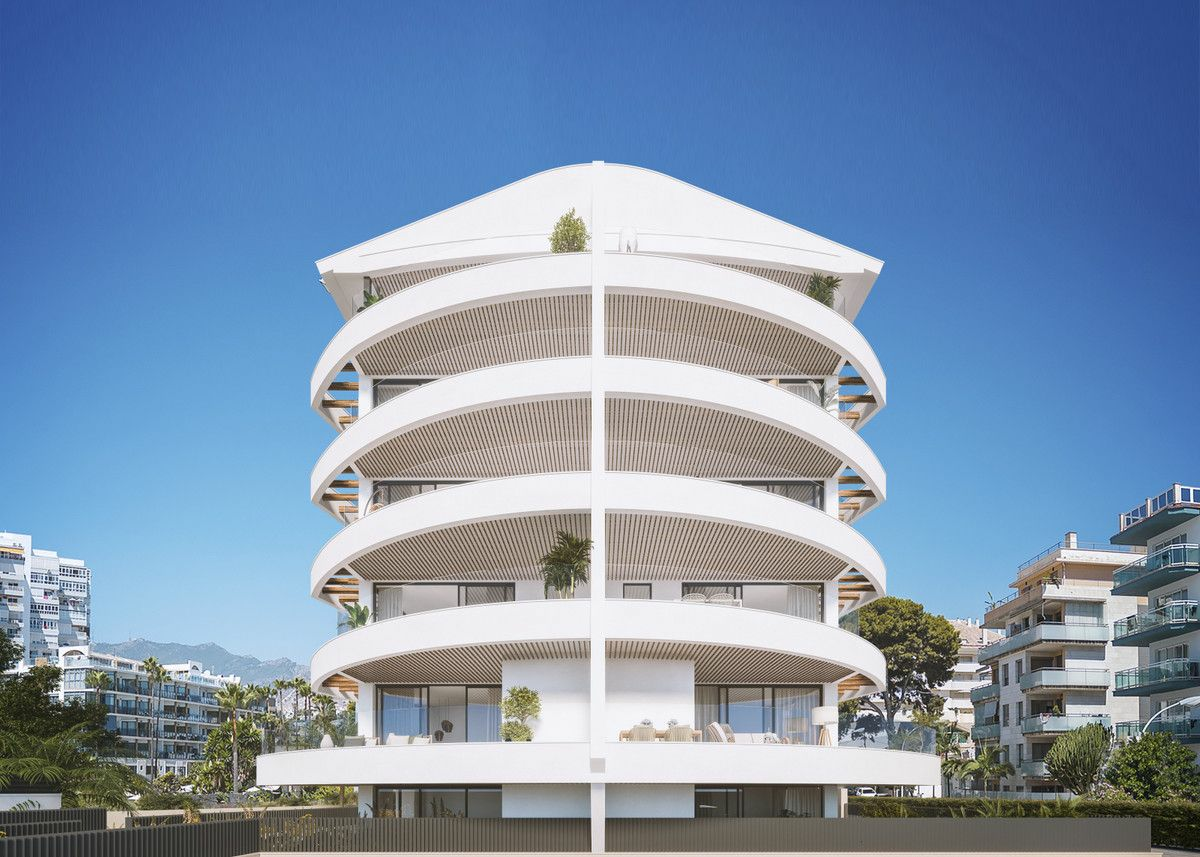 3-bedroom Apartment In Benalmádena, Spain (120 M²)