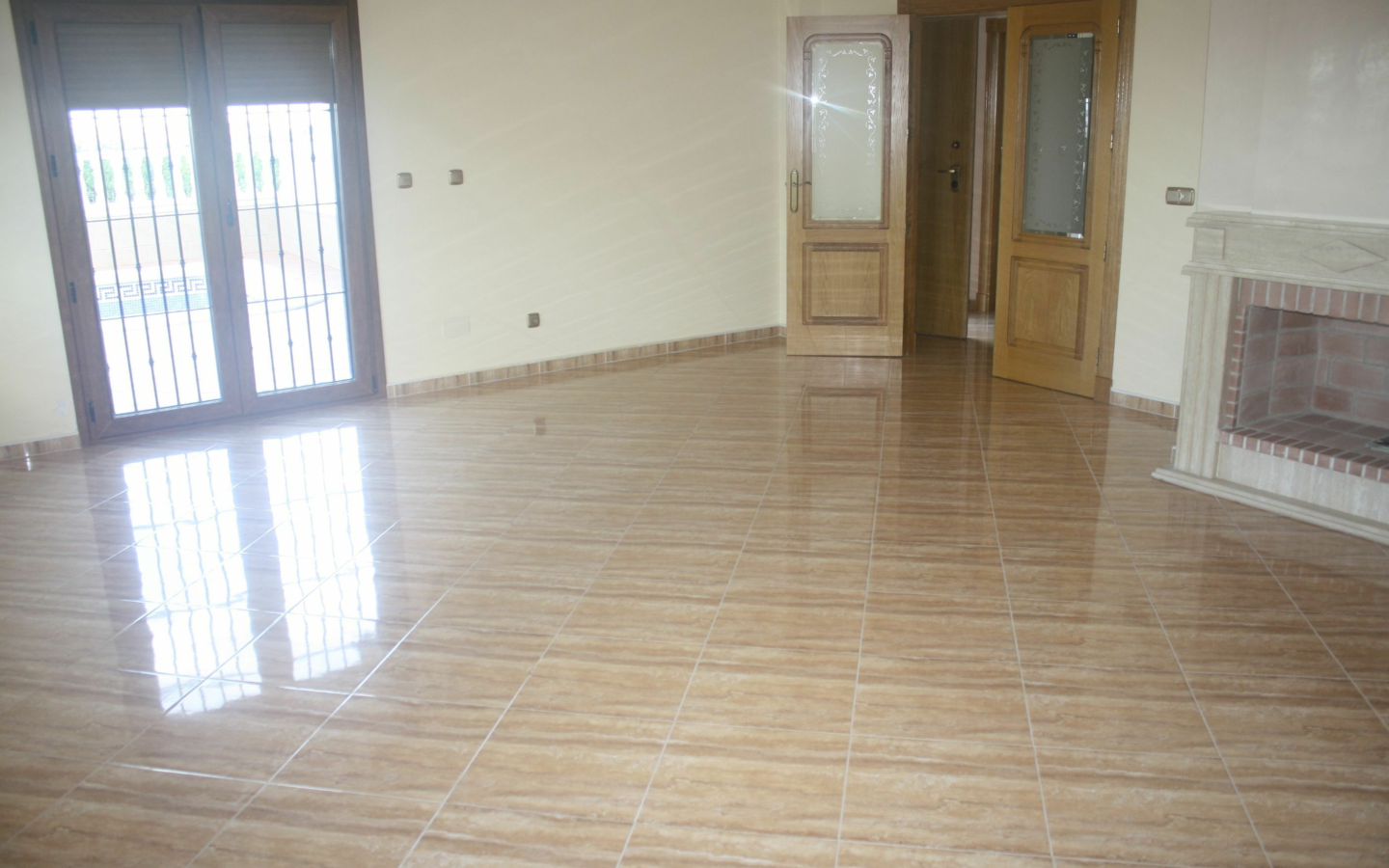 3-bedroom Villa In Torrevieja, Spain (319 M²)