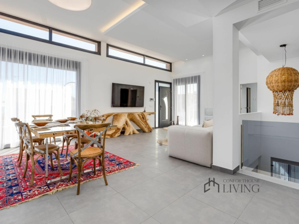 4-bedroom Villa In Torrevieja, Spain (310 M²)