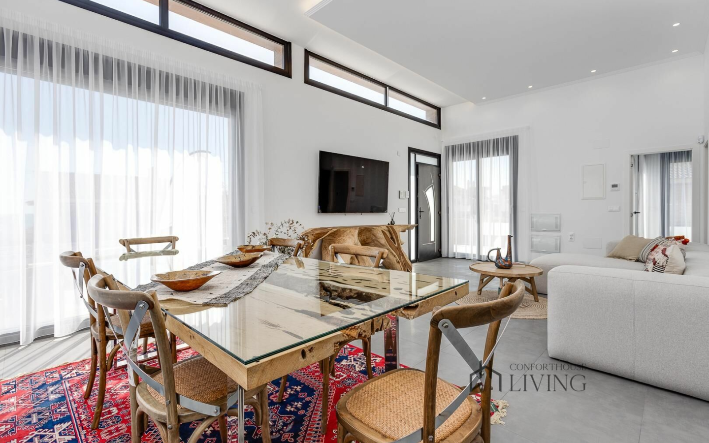 4-bedroom Villa In Torrevieja, Spain (310 M²)