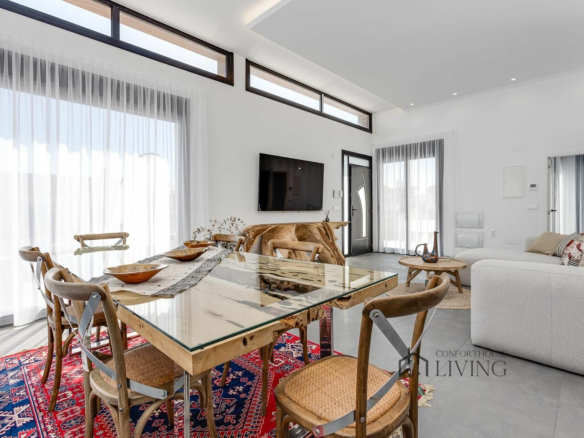4-bedroom Villa In Torrevieja, Spain (310 M²)