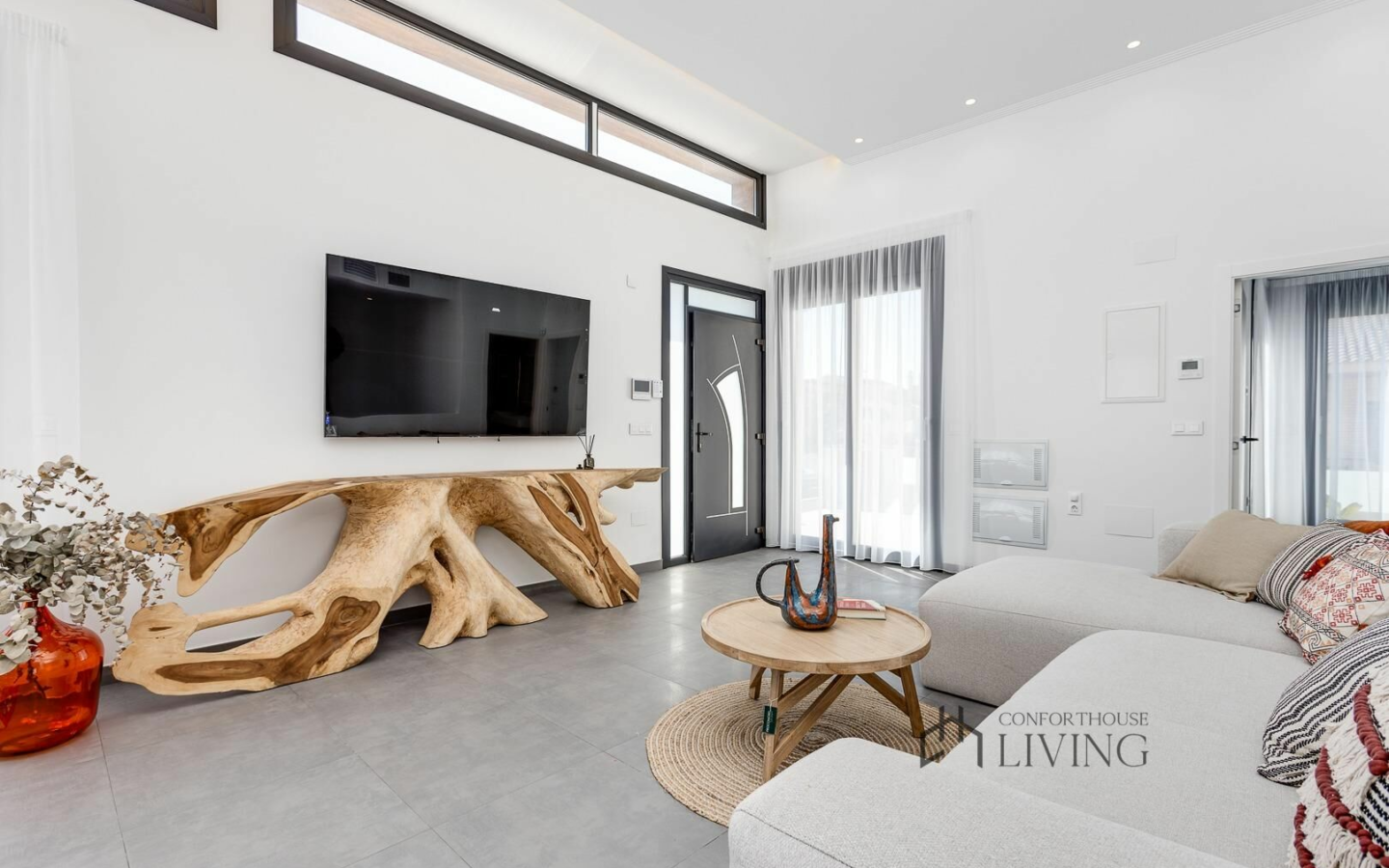 4-bedroom Villa In Torrevieja, Spain (310 M²)
