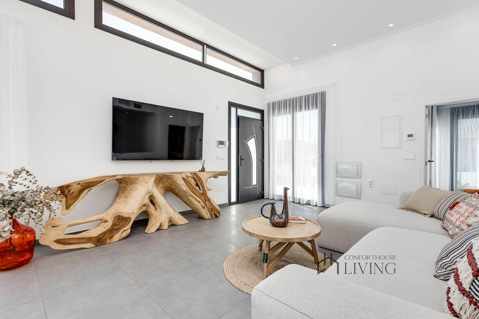 4-bedroom Villa In Torrevieja, Spain (310 M²)