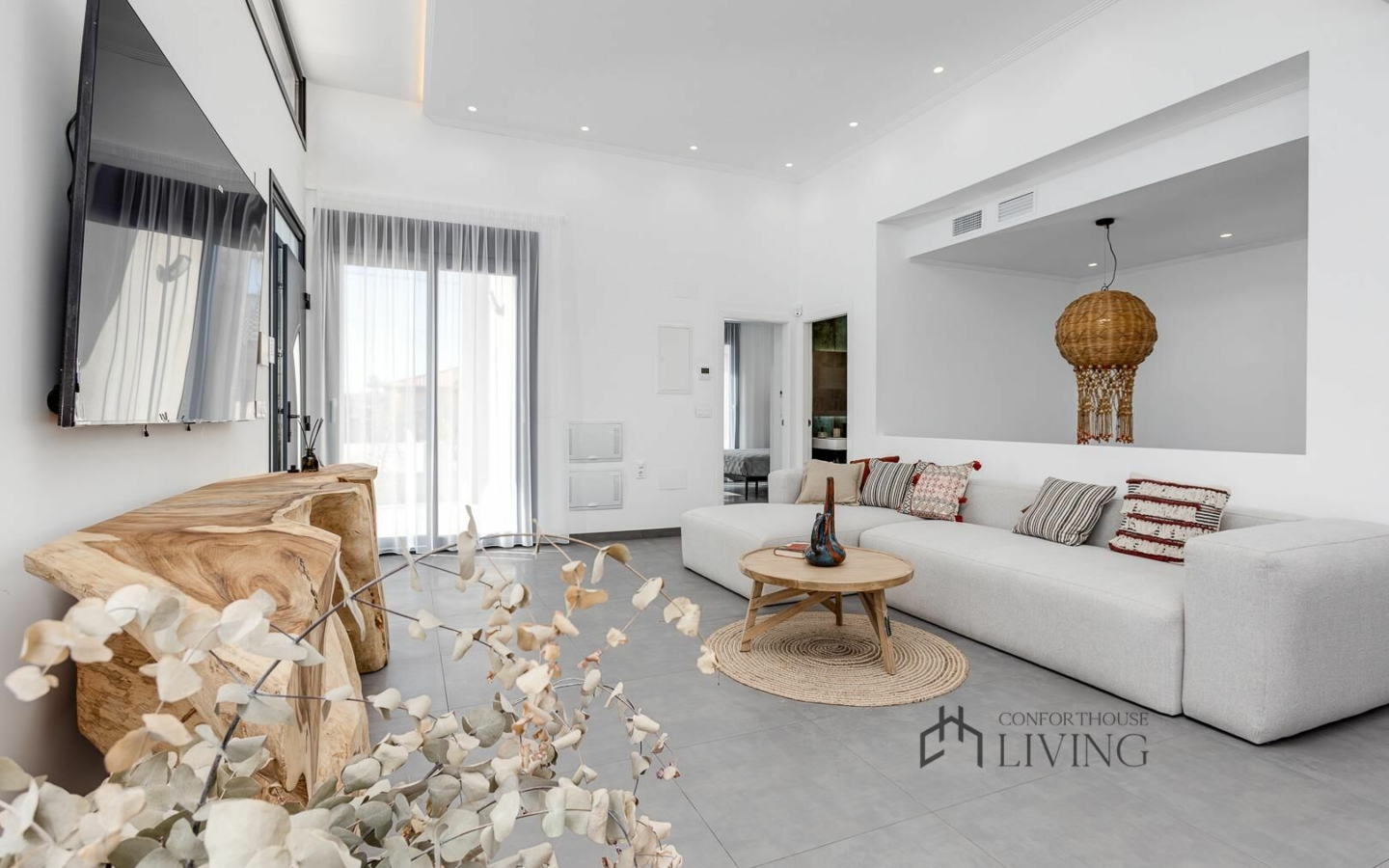 4-bedroom Villa In Torrevieja, Spain (310 M²)