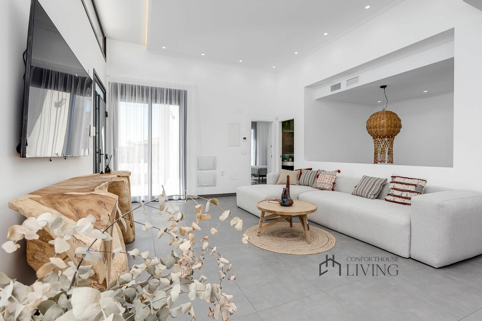 4-bedroom Villa In Torrevieja, Spain (310 M²)