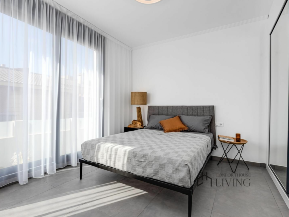 4-bedroom Villa In Torrevieja, Spain (310 M²)