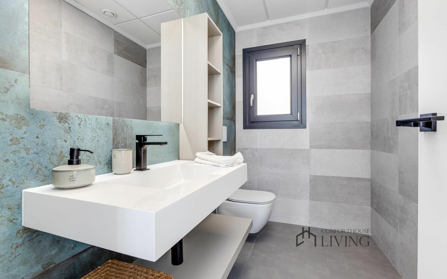 4-bedroom Villa In Torrevieja, Spain (310 M²)