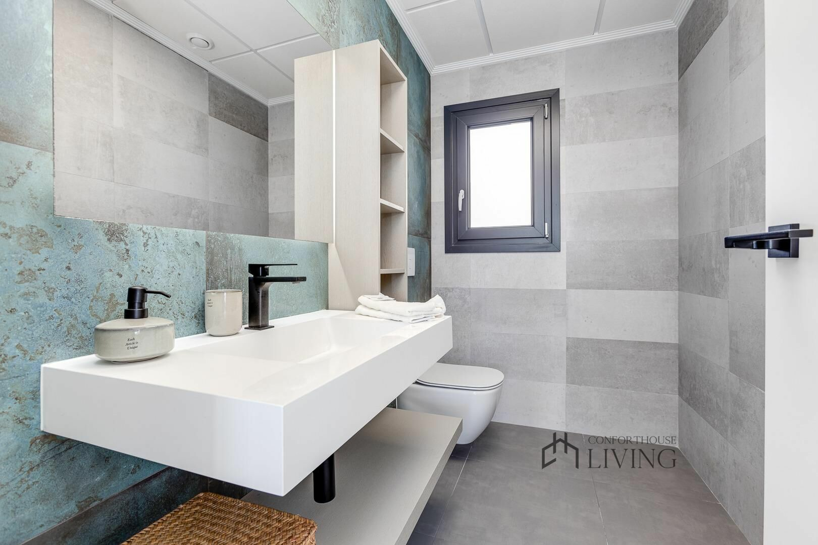 4-bedroom Villa In Torrevieja, Spain (310 M²)