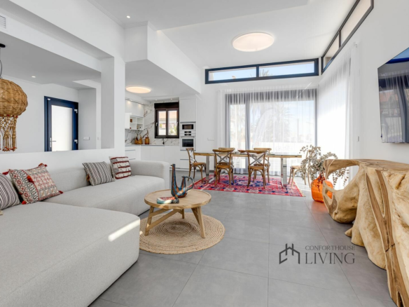 4-bedroom Villa In Torrevieja, Spain (310 M²)