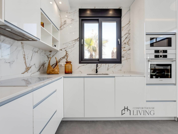 4-bedroom Villa In Torrevieja, Spain (310 M²)