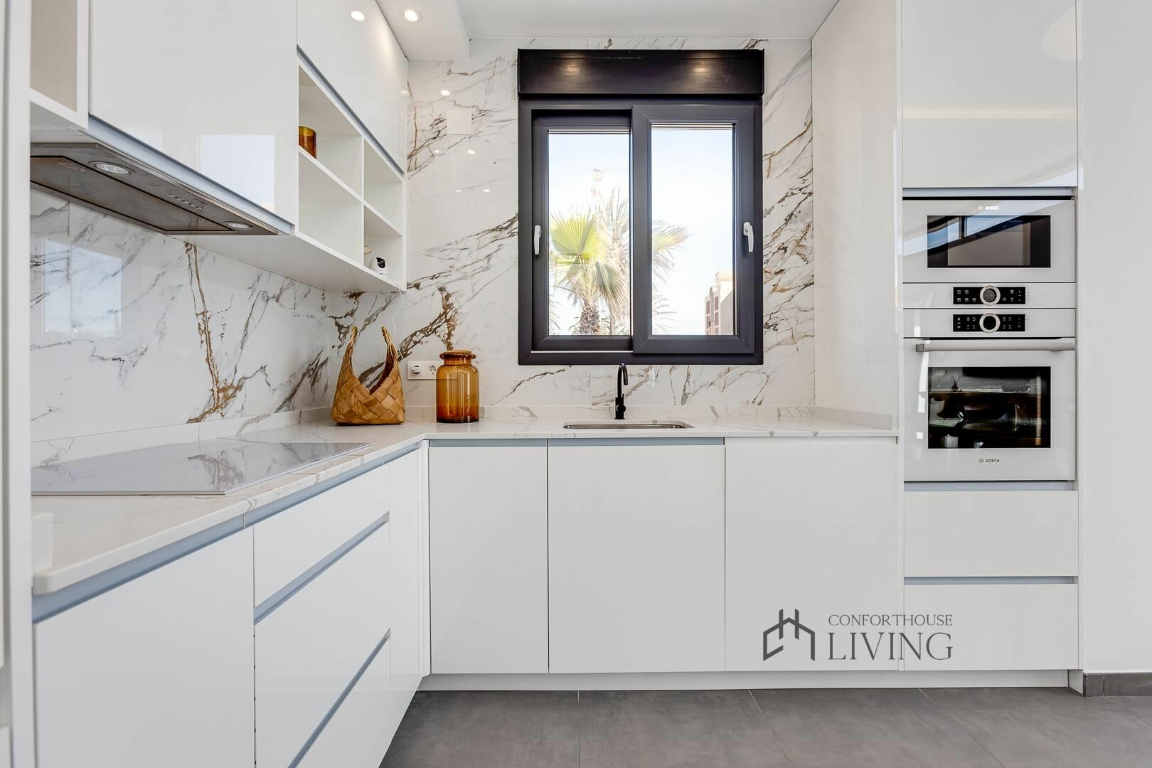 4-bedroom Villa In Torrevieja, Spain (310 M²)