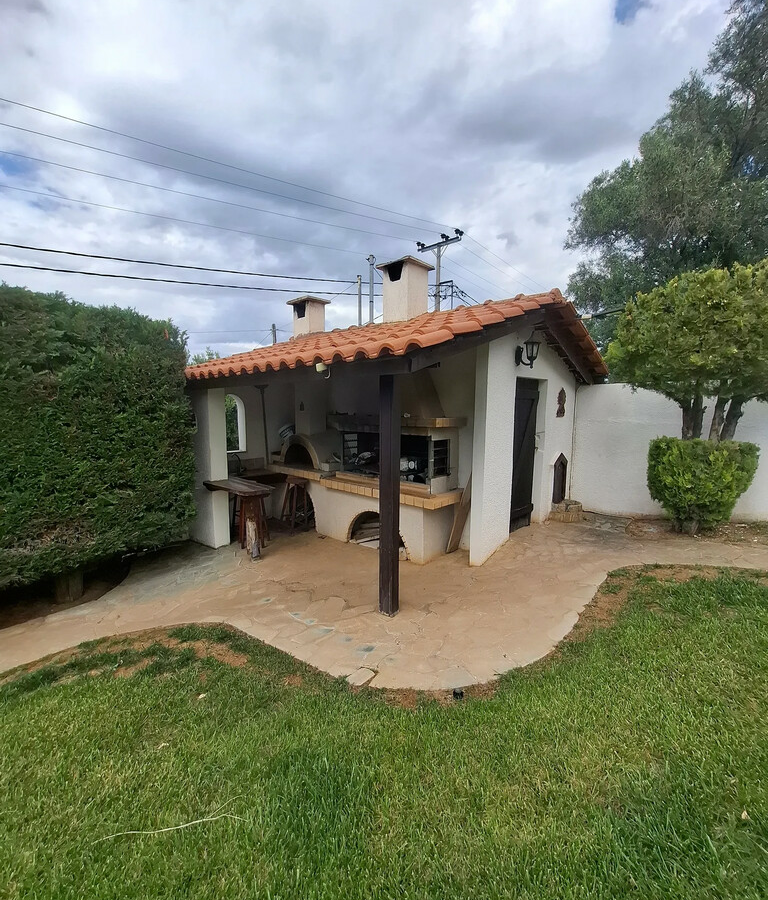 2-bedroom Detached House In Com. Skalas Oropou, Greece (165 M²)