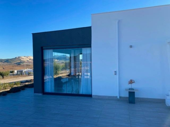 3-bedroom Villa In Hondón De Las Nieves, Spain (168 M²)