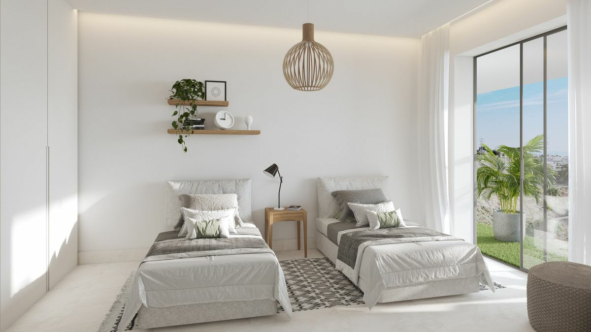 3-bedroom Villa In Fuengirola, Spain (175 M²)
