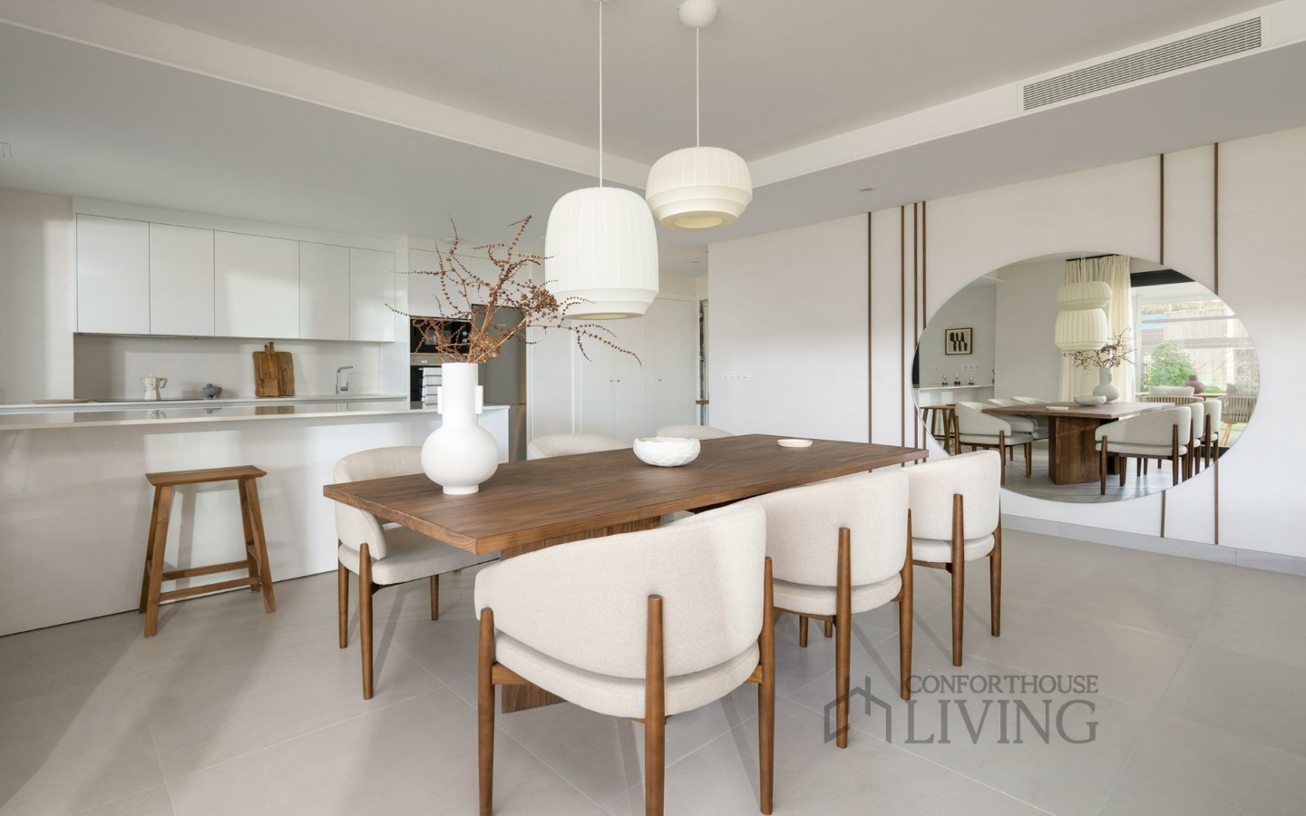 2-bedroom Flat In Marbella, Spain (131 M²)