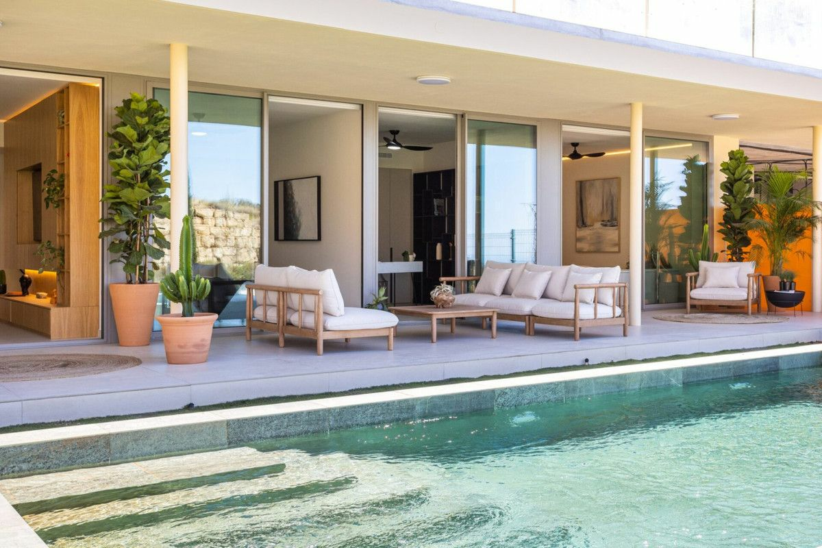 3-bedroom Apartment In Mijas, Spain (130 M²)
