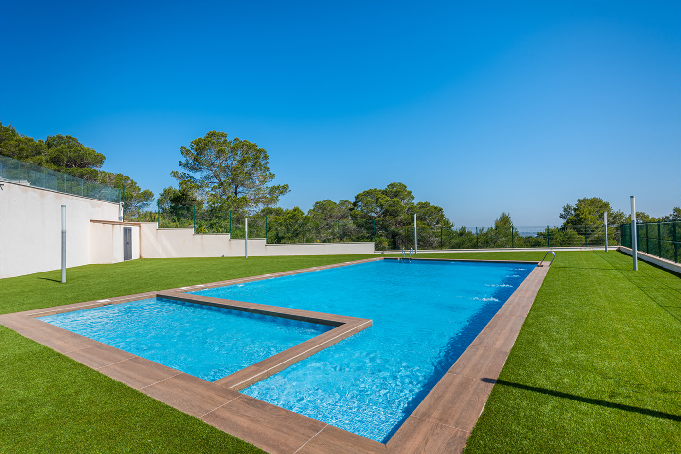 2-bedroom Bungalow In San Miguel De Salinas, Spain (163 M²)