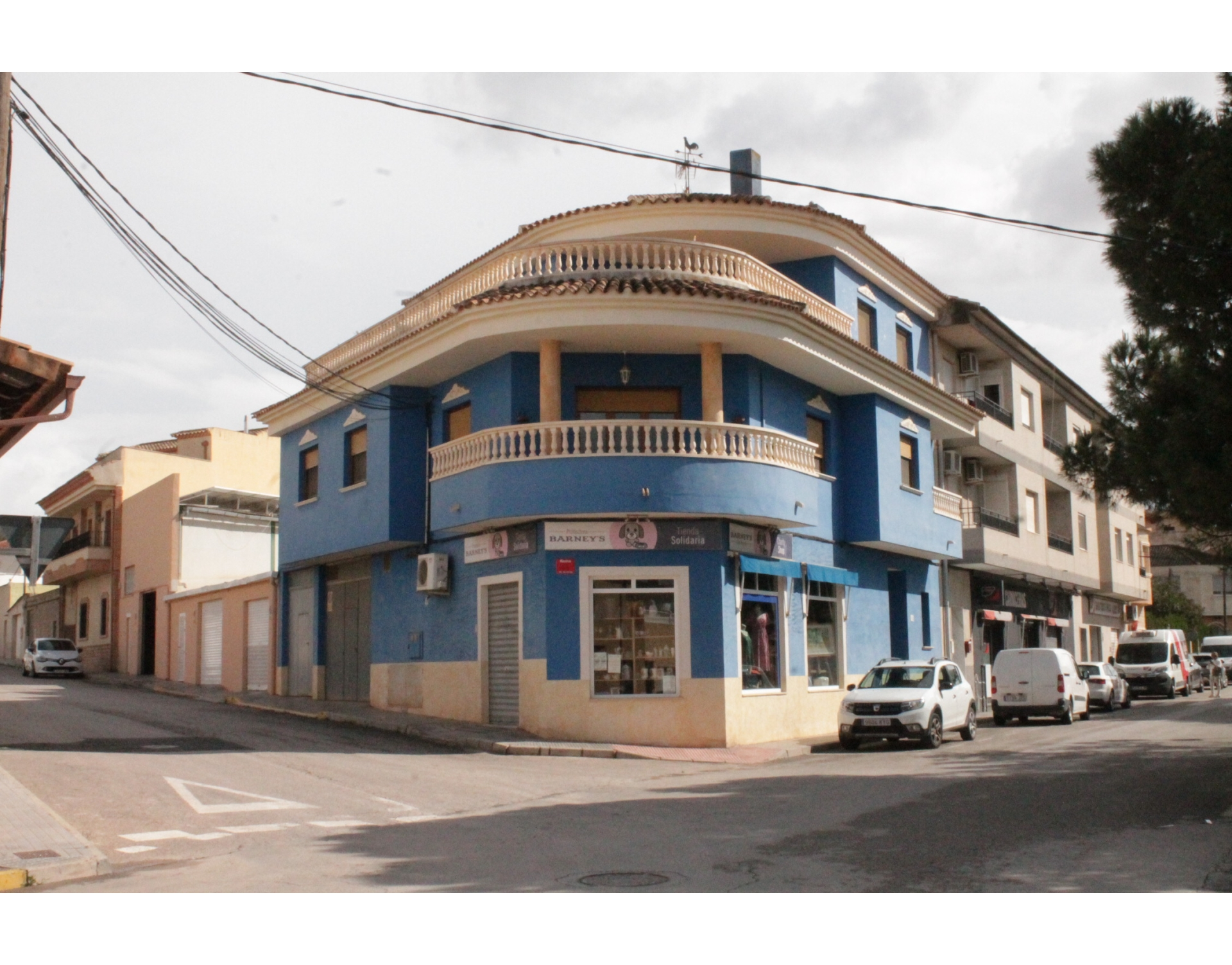 5-bedroom Townhouse In Pinoso, Spain (439 M²)