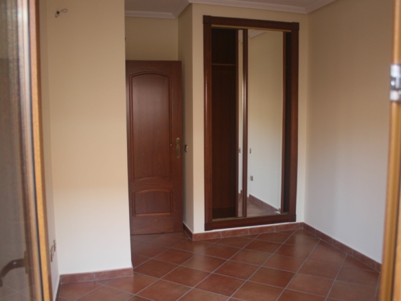 2-bedroom Terraced House In Torrevieja, Spain (225 M²)