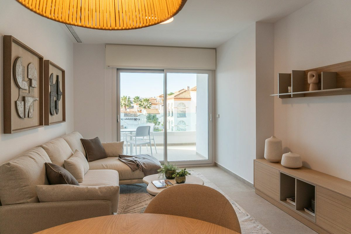 3-bedroom Apartment In Orihuela Costa, Spain (95 M²)