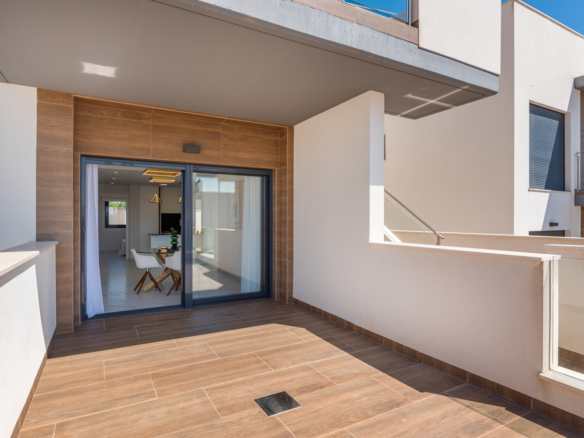 2-bedroom Bungalow In San Miguel De Salinas, Spain (163 M²)