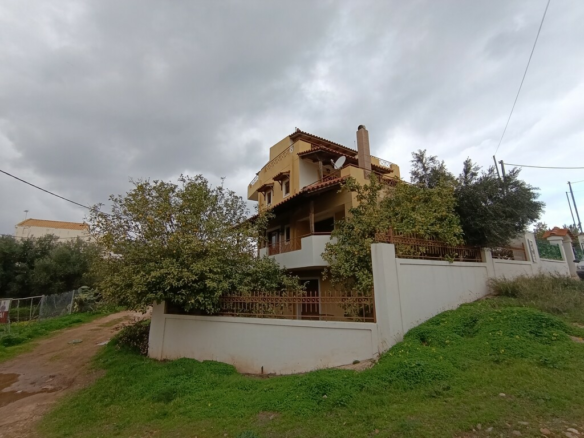 Detached House In Artemida (loutsa), Greece (225 M²)