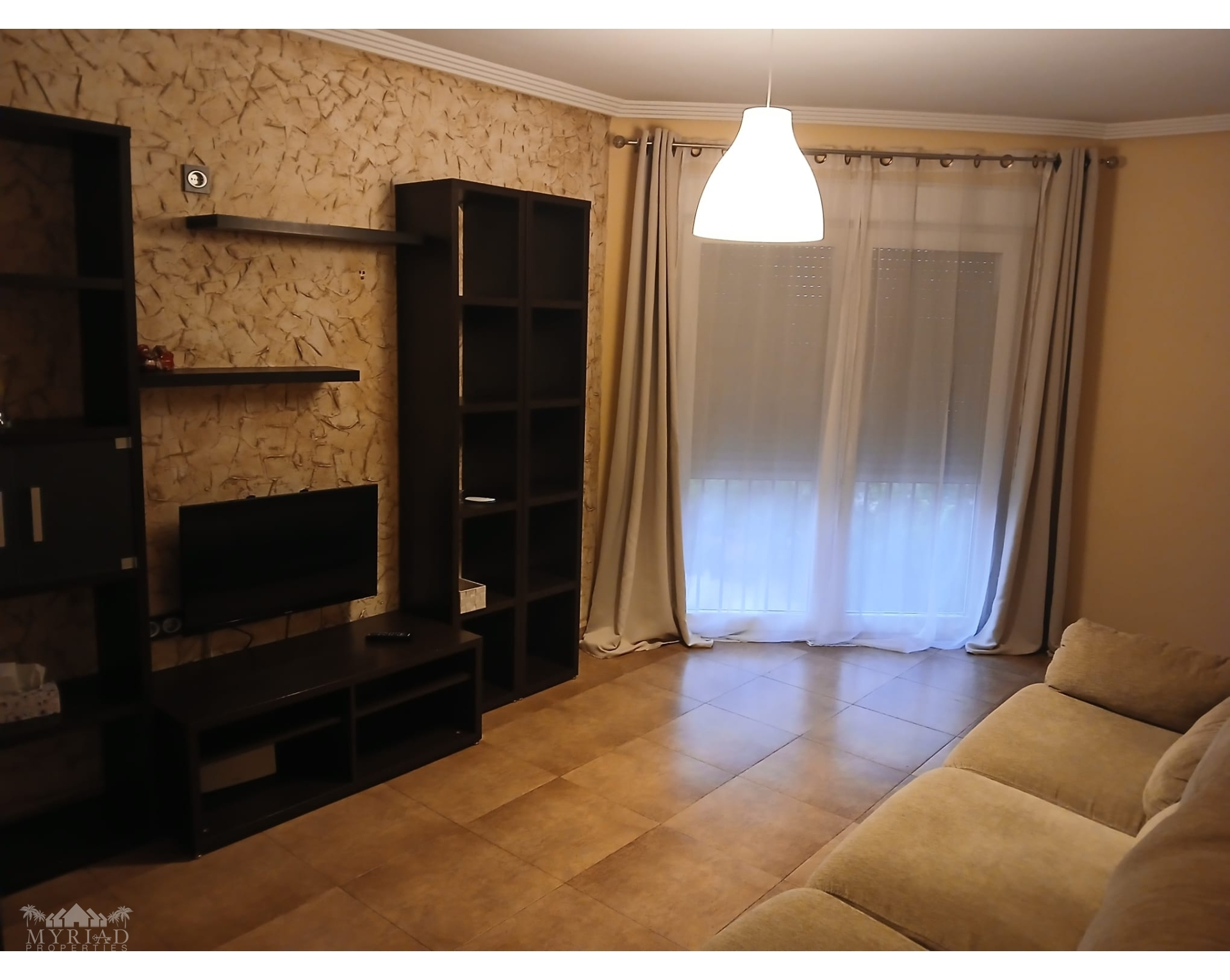 3-bedroom Apartment In Pinoso, Spain (70 M²)
