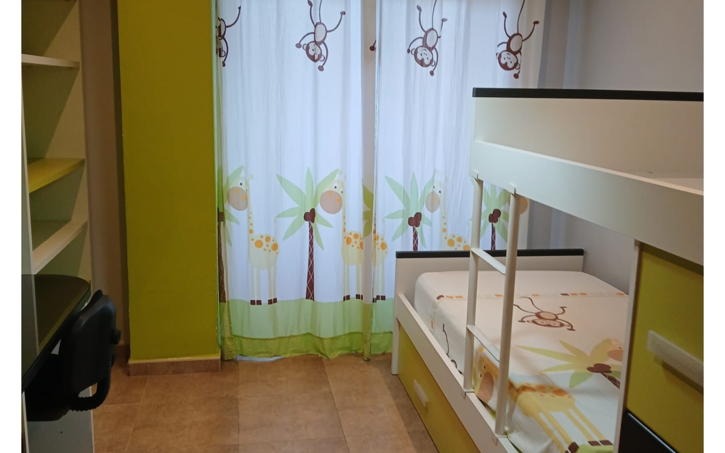 3-bedroom Apartment In Pinoso, Spain (70 M²)