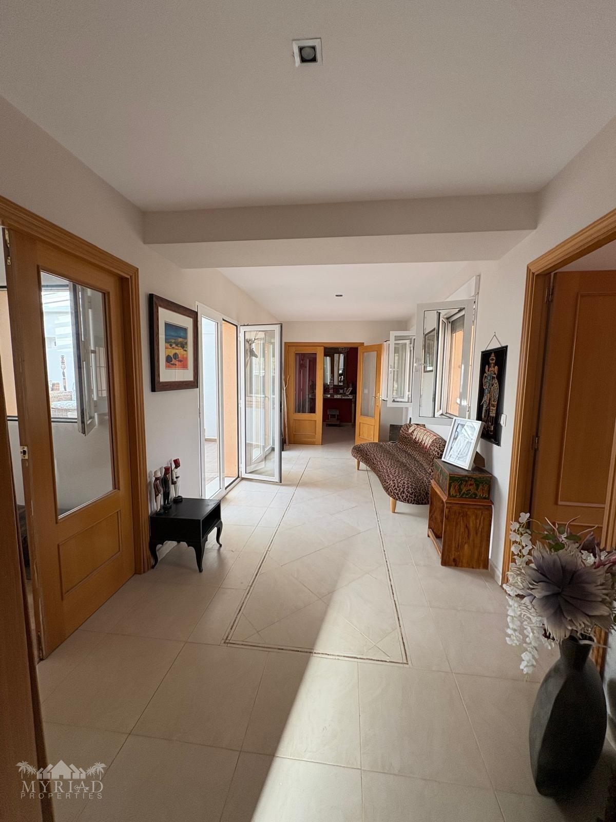 6-bedroom Detached Villa In Pinoso, Spain (453 M²)