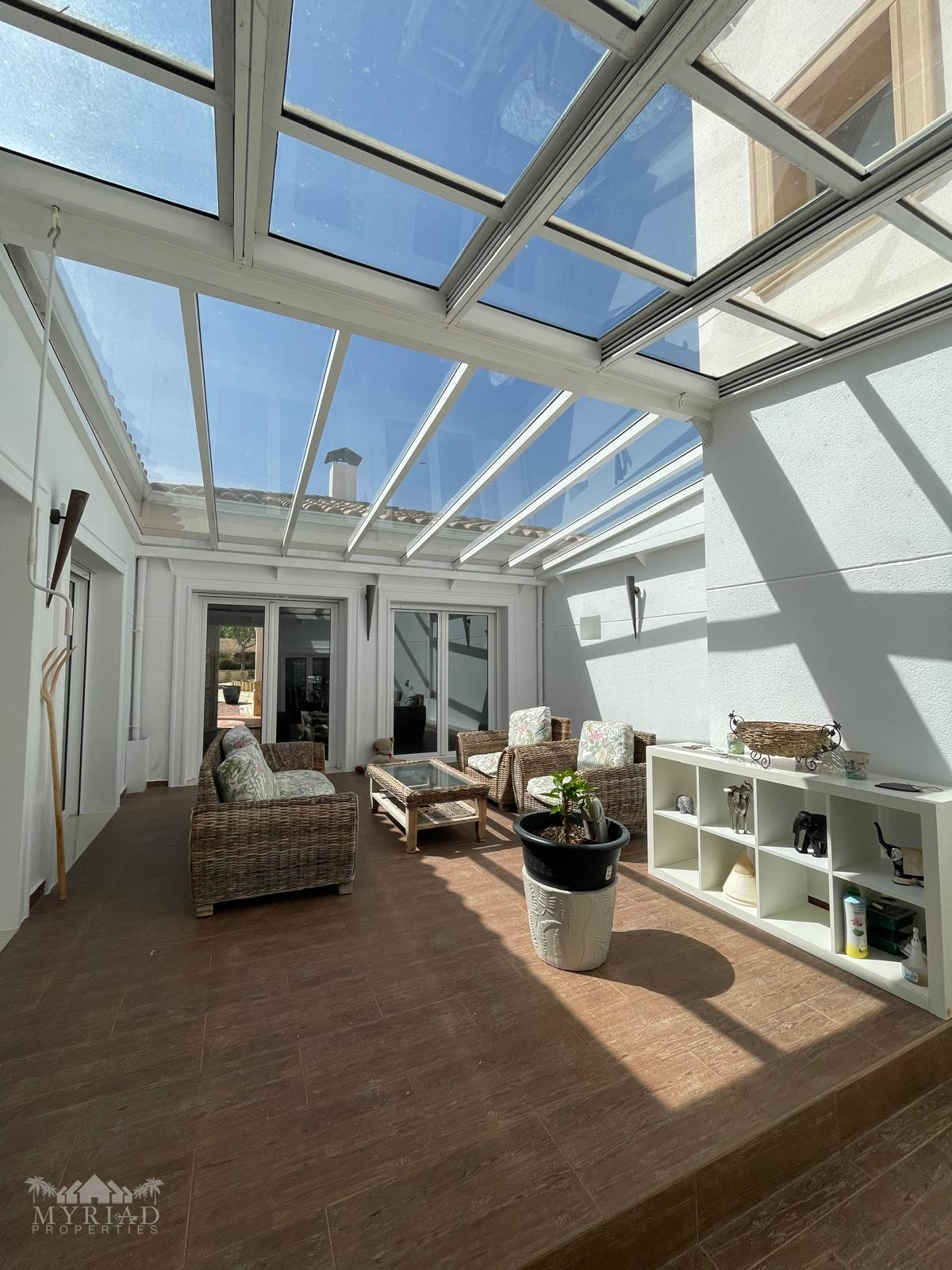 6-bedroom Detached Villa In Pinoso, Spain (453 M²)