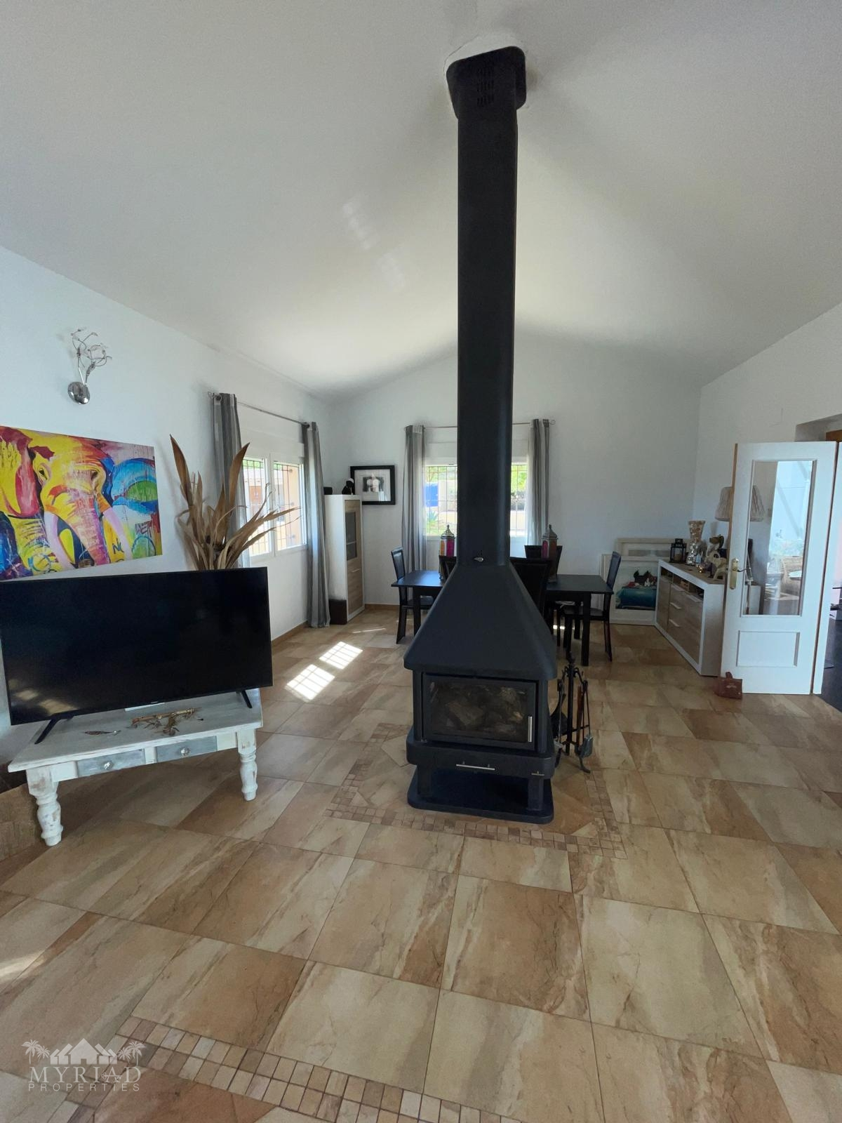 6-bedroom Detached Villa In Pinoso, Spain (453 M²)
