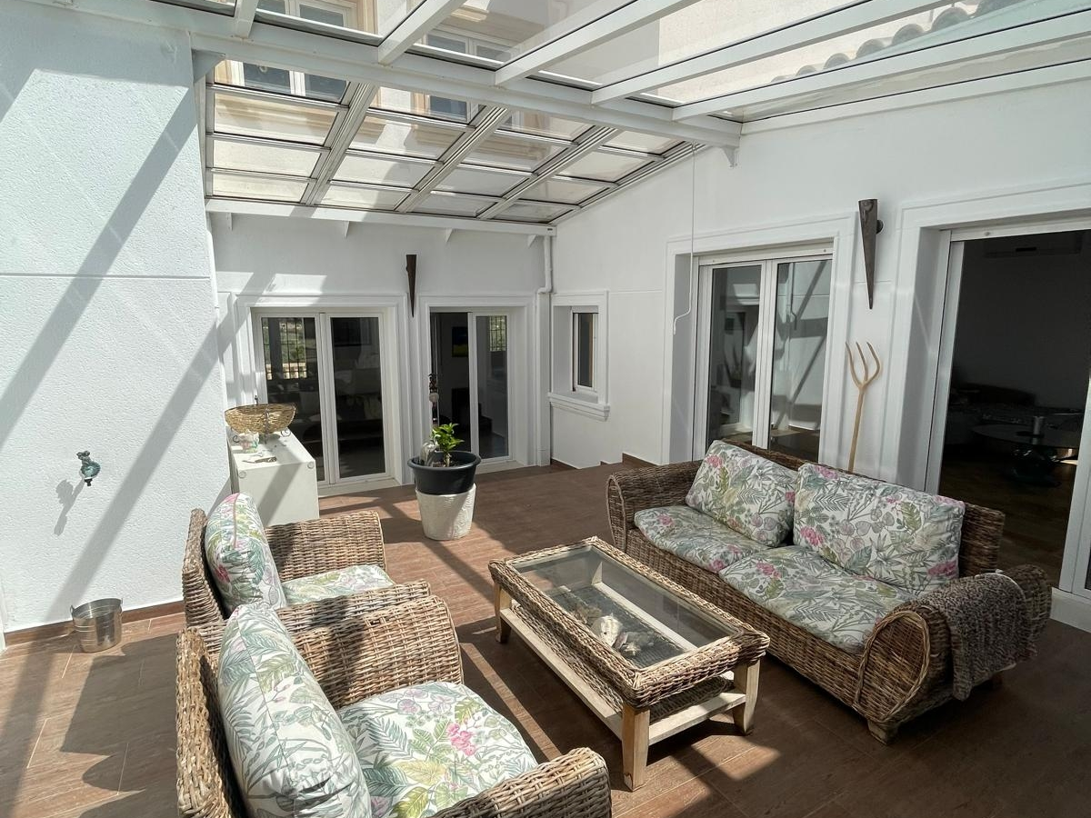 6-bedroom Detached Villa In Pinoso, Spain (453 M²)