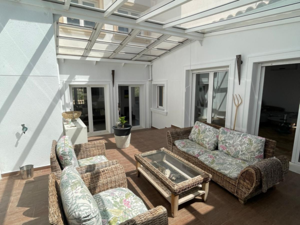6-bedroom Detached Villa In Pinoso, Spain (453 M²)